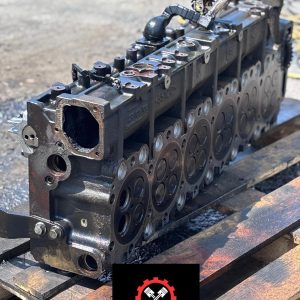 Chiulasa motor originală MAN OEM 51031006170 motor D2066