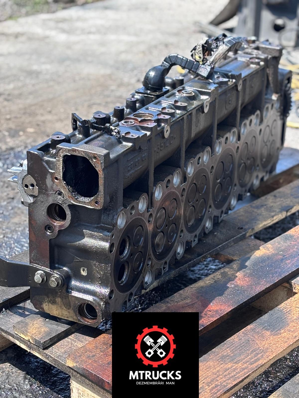 Chiulasa motor originală MAN OEM 51031006170 motor D2066