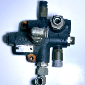 Supapă comandă direcție MAN TGX TGS TGA - 8×4 - 81.47103-6024